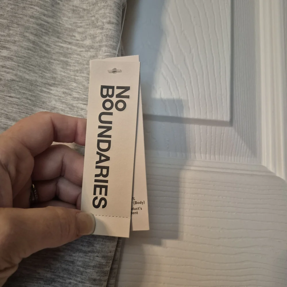 No Boundaries Heather Gray Lounge Pants - Picture 2 of 3